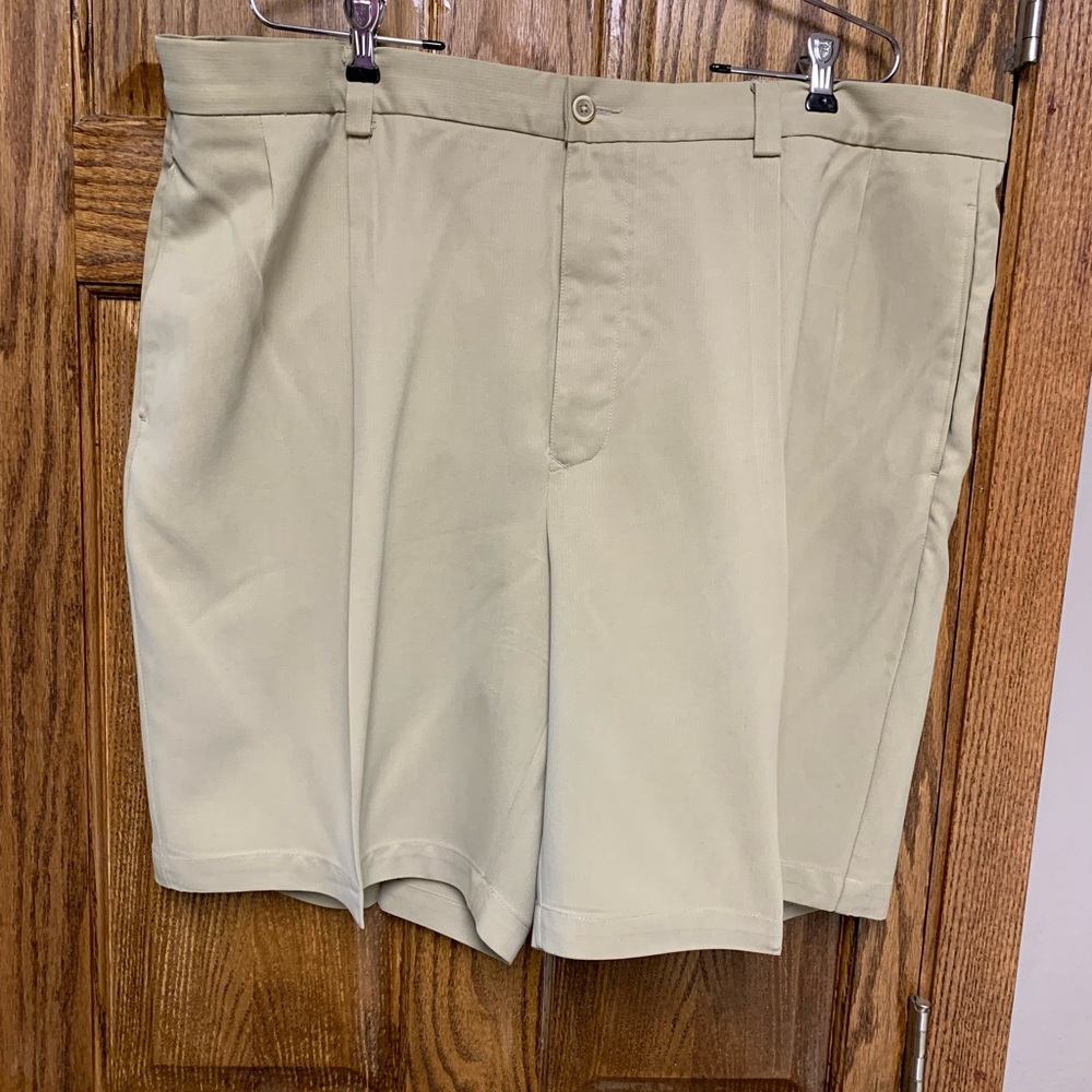 Men’s shorts- Tommy Bahama